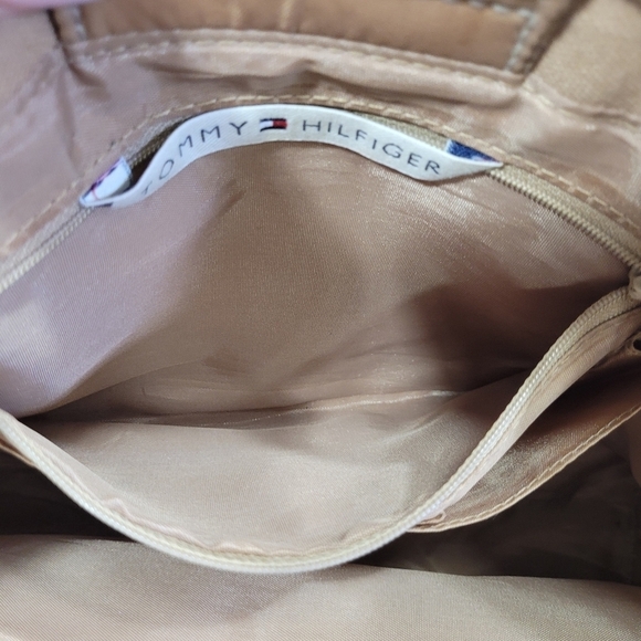 EUC Tommy Hilfiger Tan Canvas Shoulder Bag Women's Purse - Picture 6 of 12